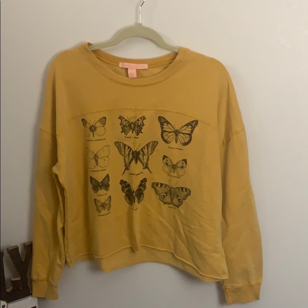 Soft Sweatshirt/Butterflies